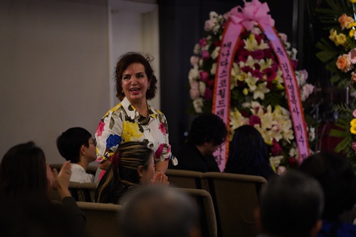 Ms. Frezeneh와 함께.JPG
